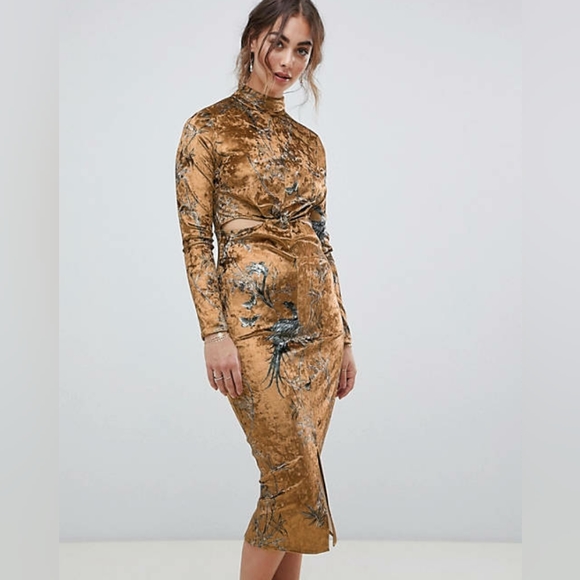 Dresses & Skirts - Midi cut out dress